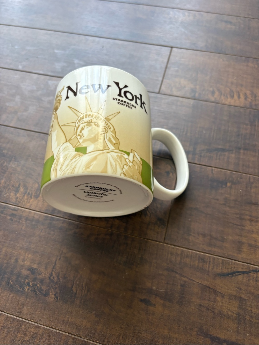 NYC Starbucks Global icon Collector Series Lady Liberty mug - Picture 2 of 6